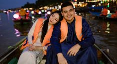 Ilustrasi love warna biru artinya